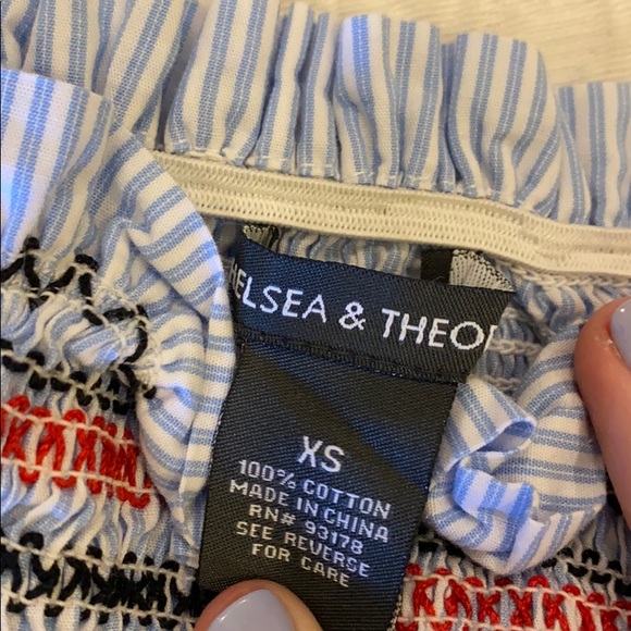 Blue top - Picture 3 of 3